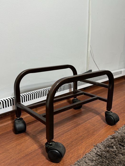 Продам подставку под системный блок