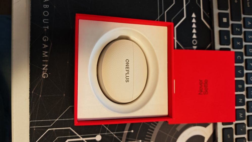 Vând Casti OnePlus Buds Pro 3