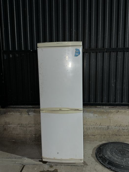 холодильник рабочий