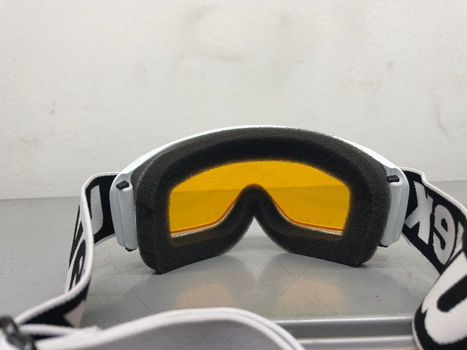 Детски ски и сноуборд очила UVEX