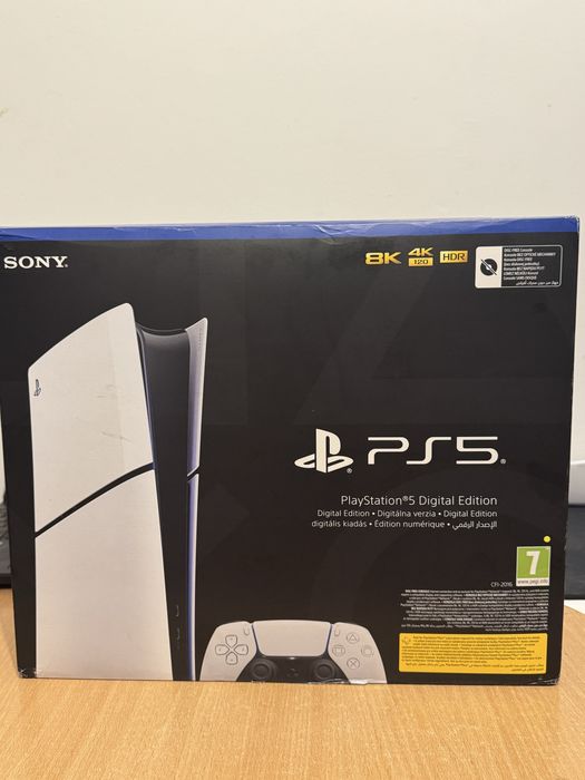 Vand Play Station 5 Slim Digital Edition 1TB nou nouț