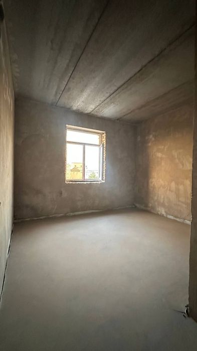 Melodiya tomonda 3 xonali korobka sotiladi