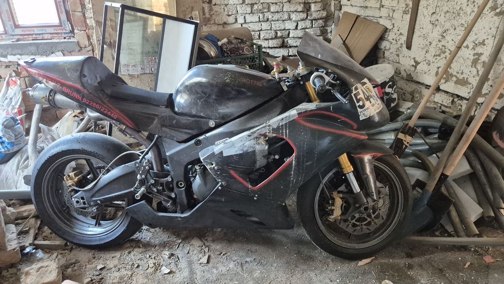 Kawasaki ninja Zx6r 636 2006 track (circuit)