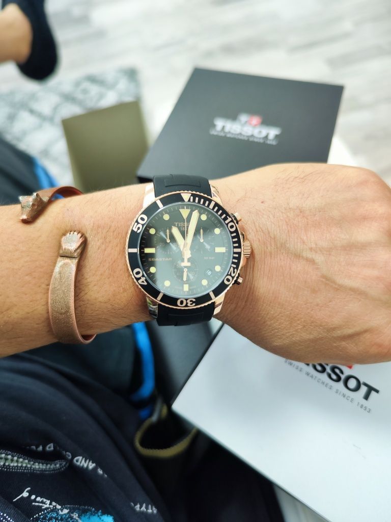 Ceas Tissot Seastar 1000 rose-gold