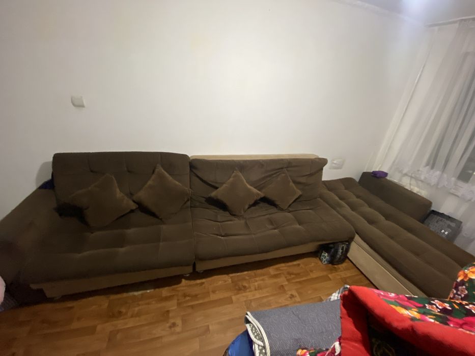 Диван срочно продается