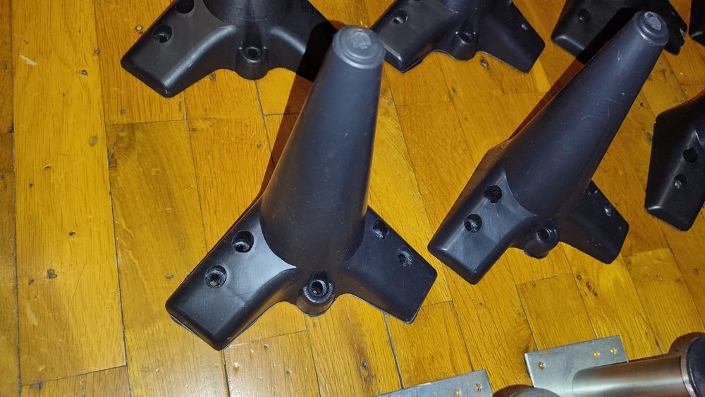 Picior mobila masă mască chiuveta etc.