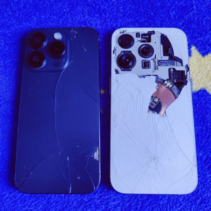 Dau la schimb de piese doua iPhone 15 pro