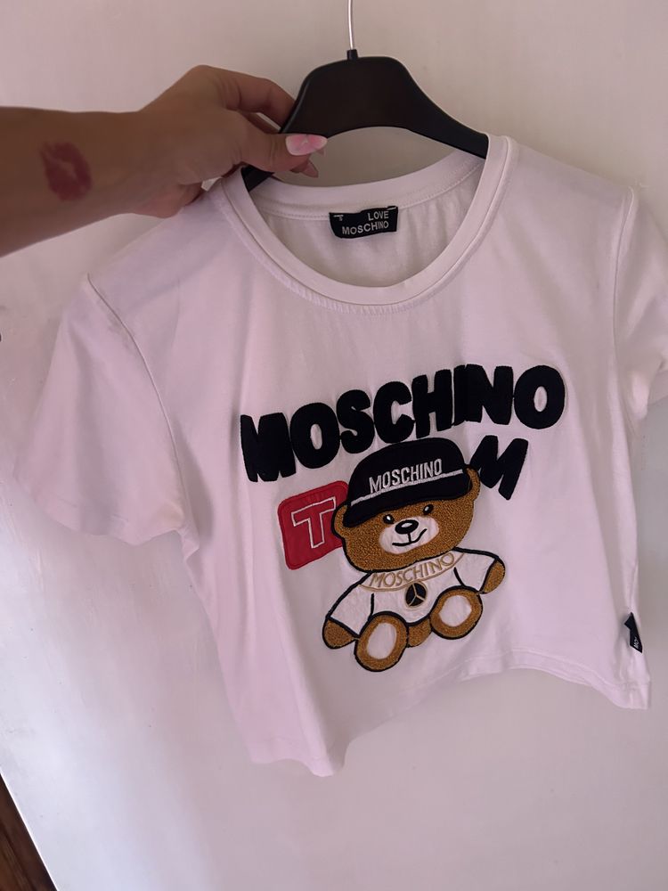 Djofra тениска love moschino