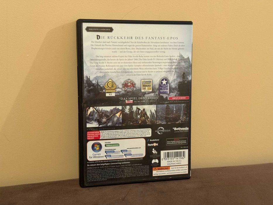 The Elder Scrolls V: Skyrim (PC DVD) · Кутия + диск + карта
