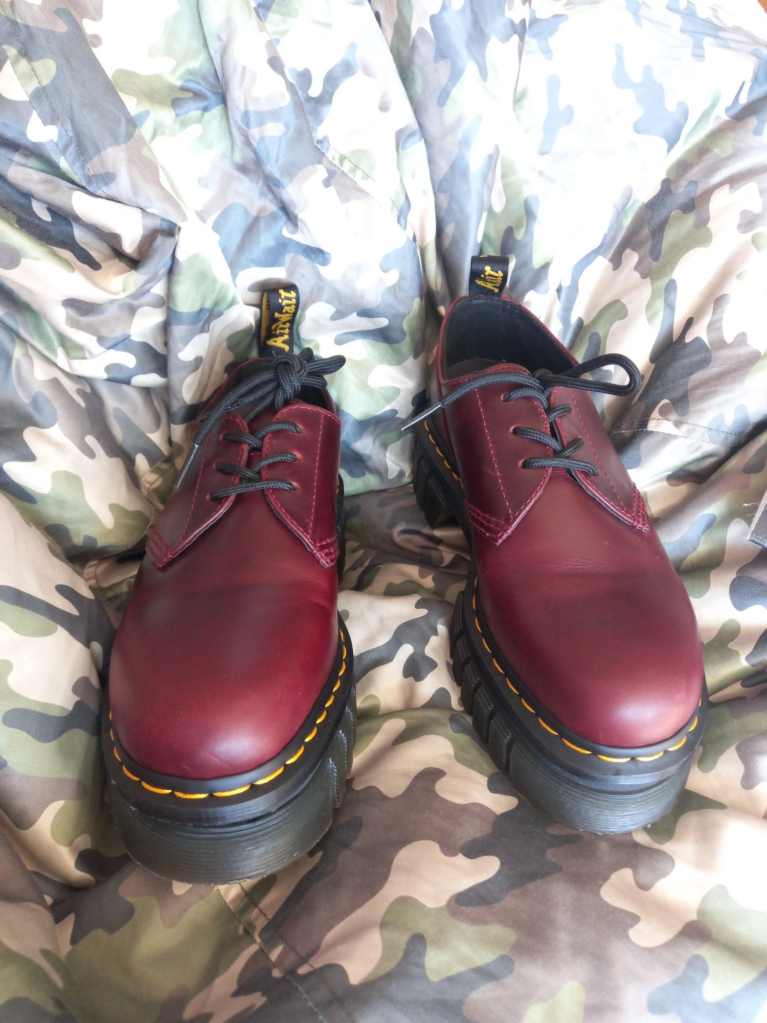 Обувки Dr.Martens