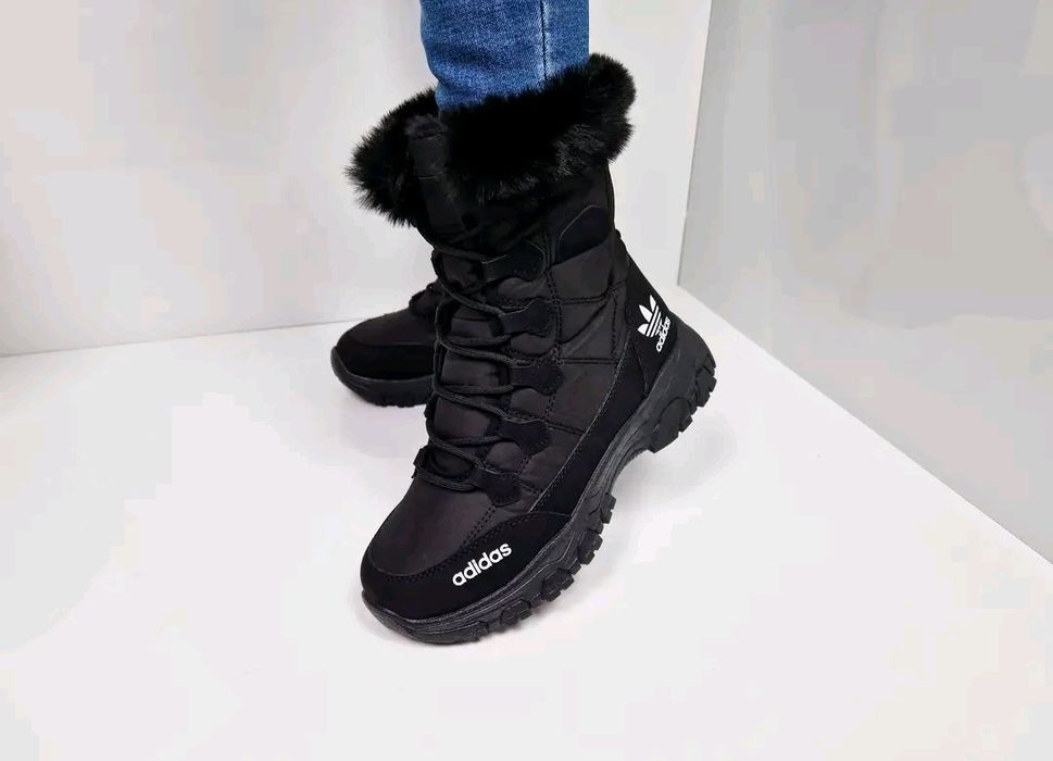 Adidas Дамски Черни Ботуши (36-41) С Топла Дебела Вата