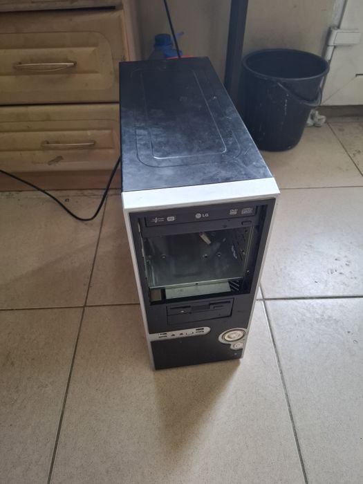 Продам ноутбукии