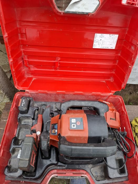 Vand laser hilti model PR 2 HS