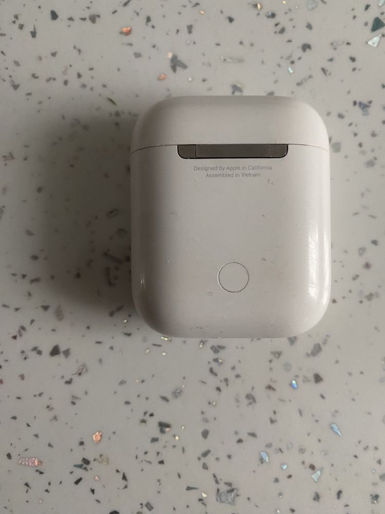 dock apple airpods