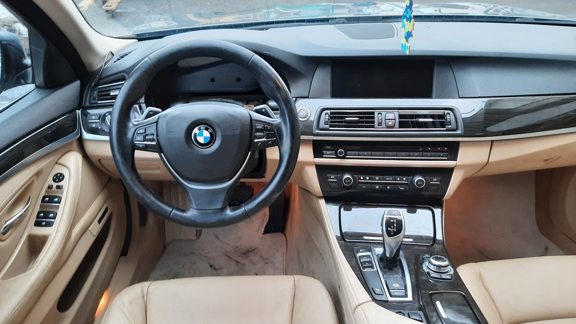 Dezmembrez BMW f10 525