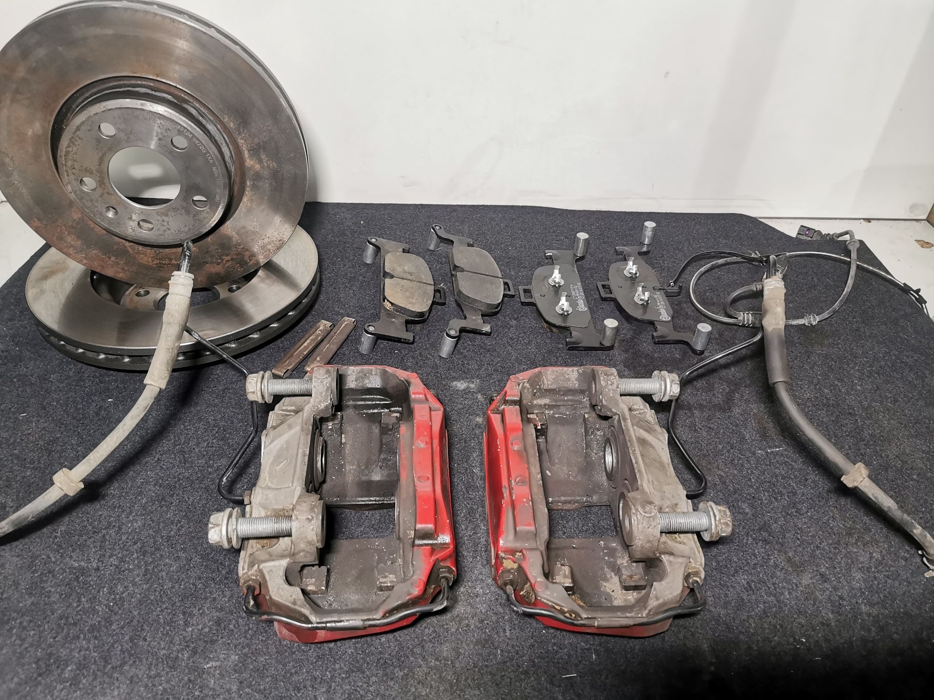 Спирачни дискове 318 мм brembo, спирачни апарати , audi a4 B9, A5, a6