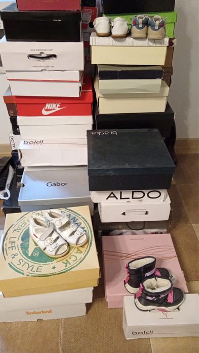 Разная обувь для девочек