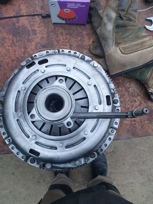 Kit ambreiaj Sachs complet.