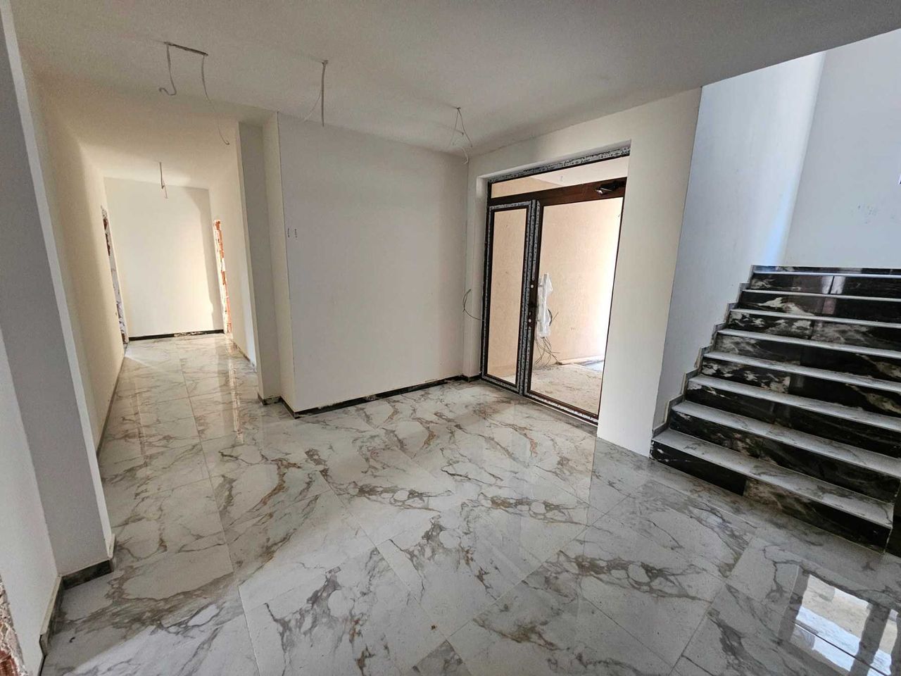 Продава се Двустаен апартамент в Велинград - 73 кв.м за 959 €/кв.м - Снимка #11