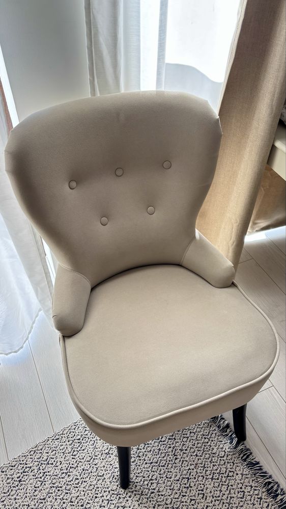 Scaun IKEA stare foarte buna, ideal pentru spatiu ingrijire personala