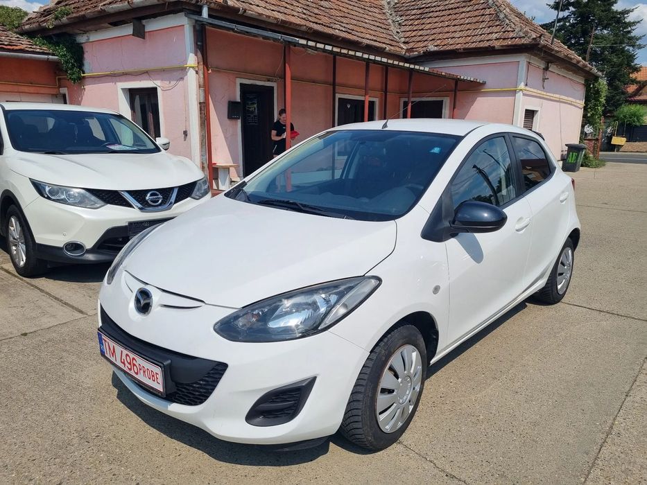 Mazda 2 Mazda 2 motor 1.3 benzina an 2014 clima euro 5