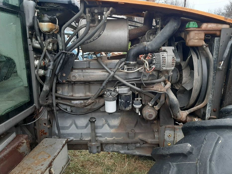 Vand sau schimb tractor Renault Ares 620