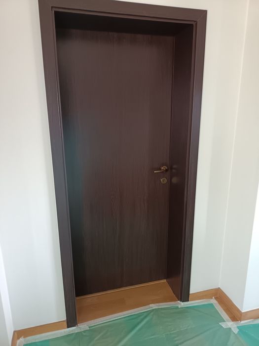 Ușa de lemn secand de interior ca noua
