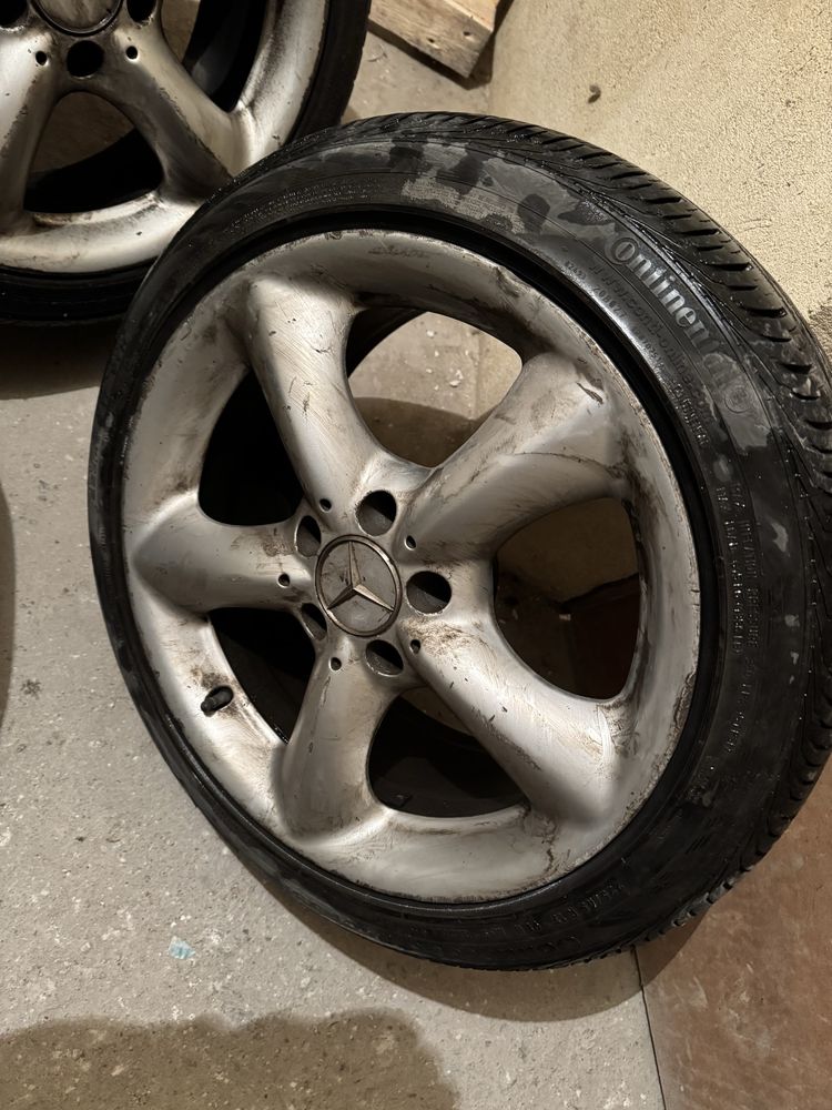 Продавам Гуми с Джанти за Mercedes 17ки