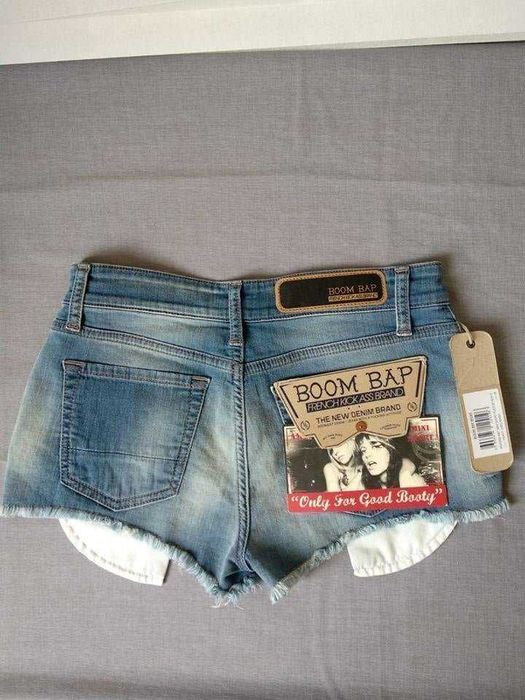 Новые женские шорты французского бренда BOOM BAP.