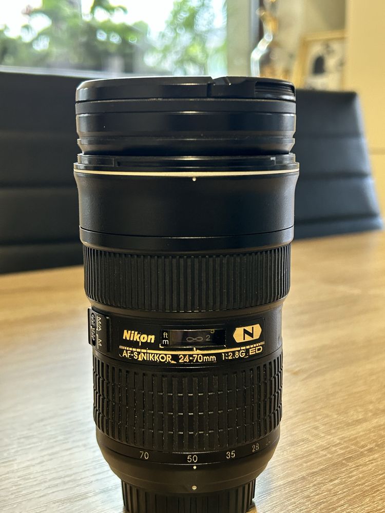 Nikon 24-70mm f/2.8