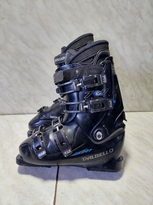 Clapari ski schi  Dalbello mondo  26  corespunde mărimii 40