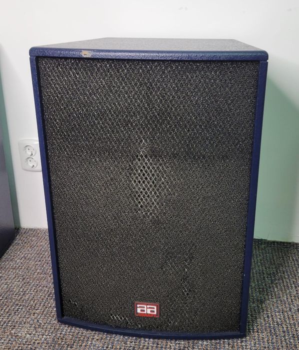 Boxe pasive cu stație