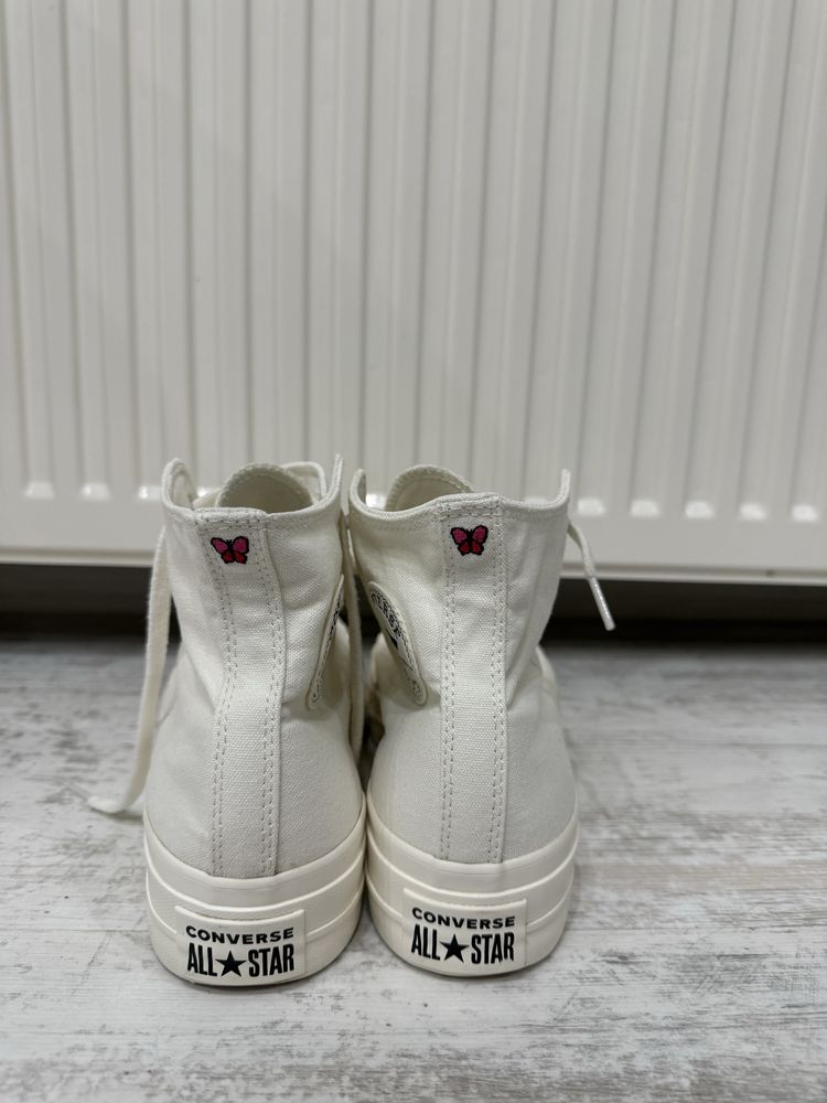 Дамски кецове Converse