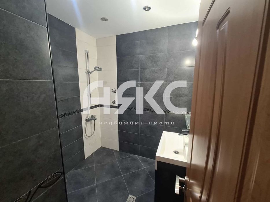 Тристаен обзаведен апартамент в кв. Люлин 6 до МЕТРОСТАНЦИЯ