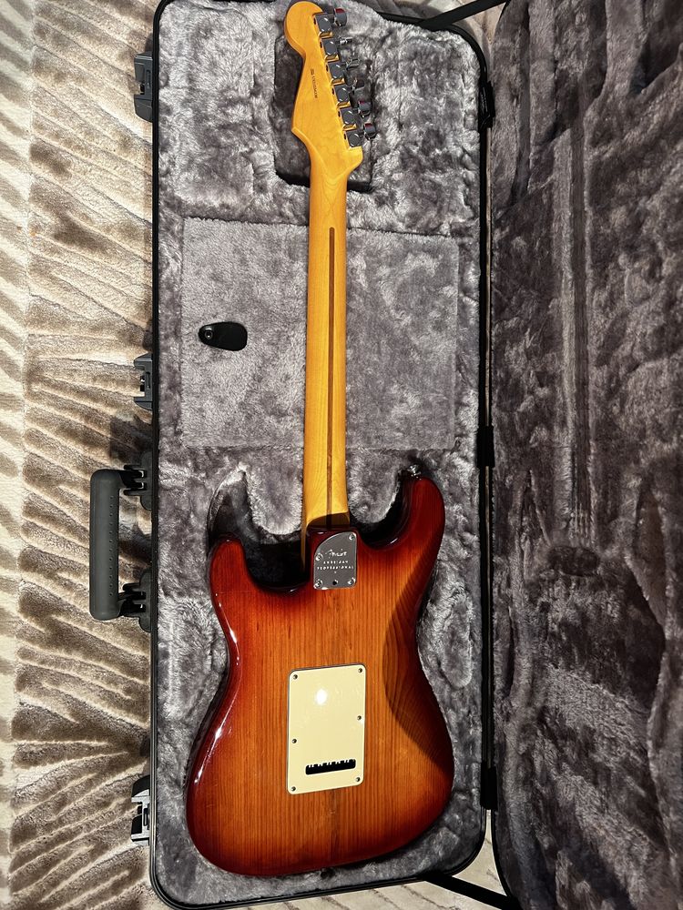 Chitara Fender AM Pro II Strat MN SSB Sienna Sunburst