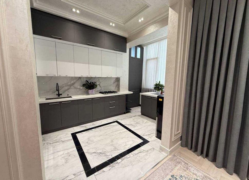 Продается шикарная 5ти комнатная квартира. Чиланзар. Новостройка.Новза