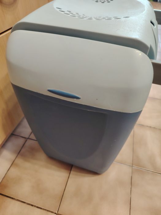 Хладилна чанта Cooly 12v.