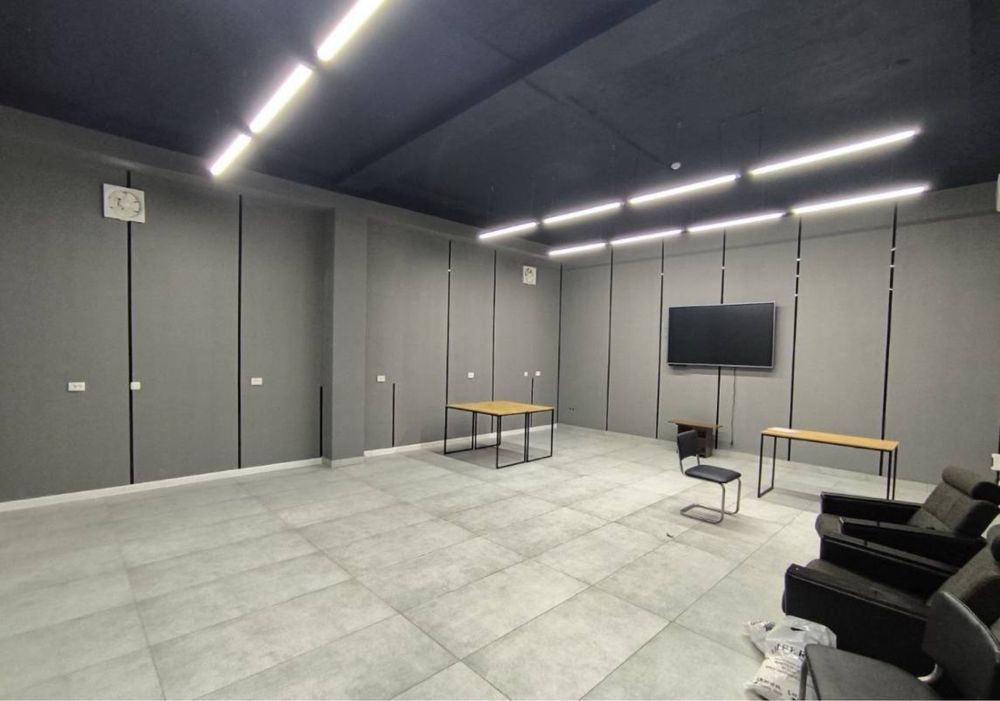 Срочно Аренда офис Showroom Тур фирма и т.д. 1 Этаж 300 кв м