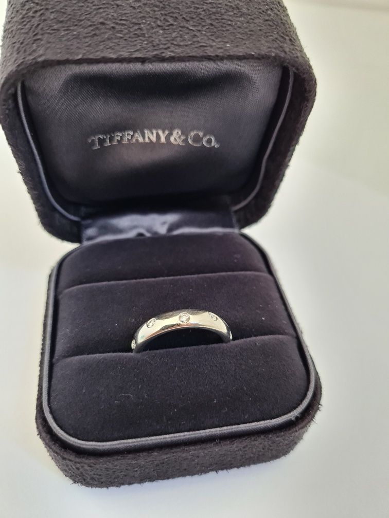 Tiffany & Co. Platinum Etoile бриллиантовое кольцо,