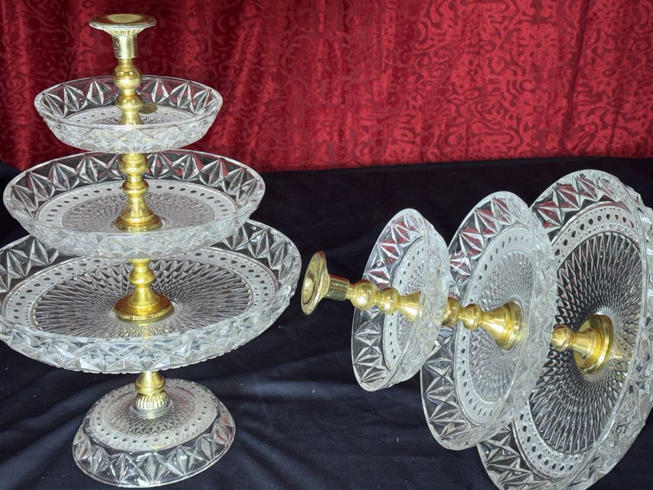 Разные хрусталные посуды
