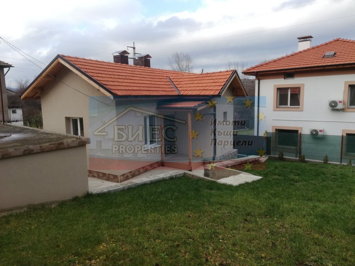 Къща в град Батановци