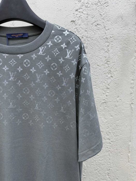 Tricou Louis Vuitton Calitate Premium