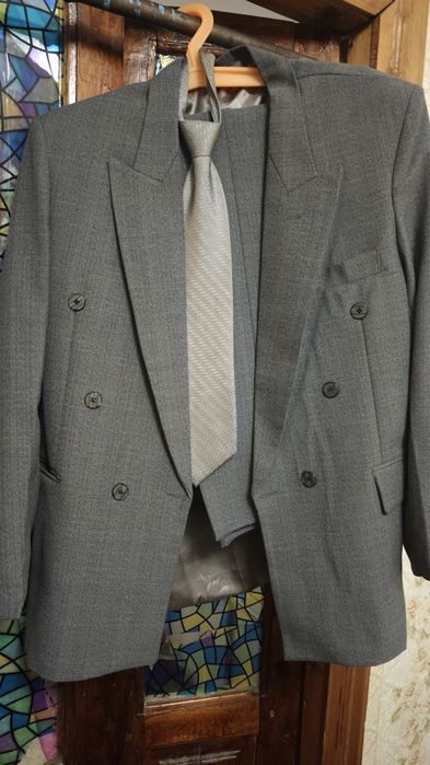 Костюм мужской классический