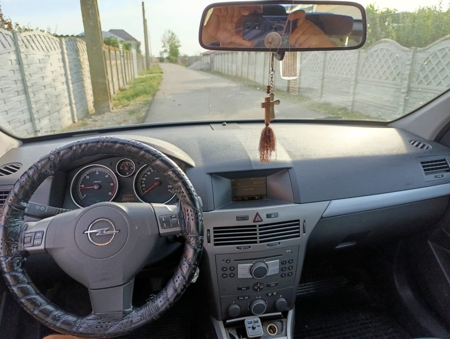 Opel Astra H 1.9 Cdti