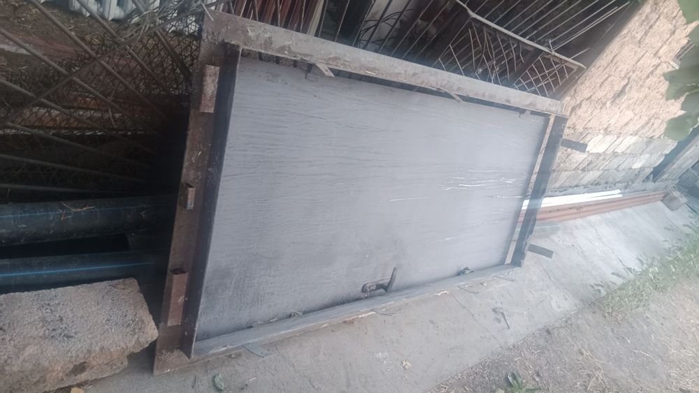 Железная дверь новая