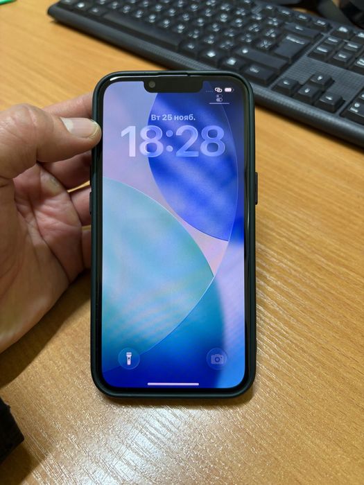 iPhone 13 256 гб в идеальном состоянии