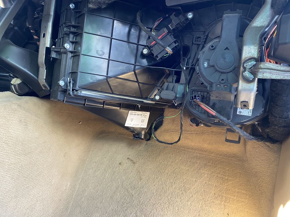 Carcasă aerotermă Porsche Cayenne 2014 volan stânga