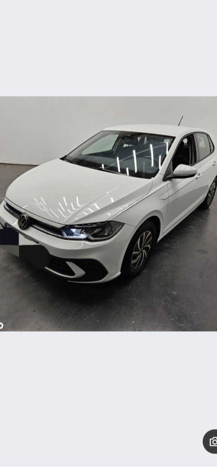 Vând Volkswagen Polo an 2022,1000cmc,5000km