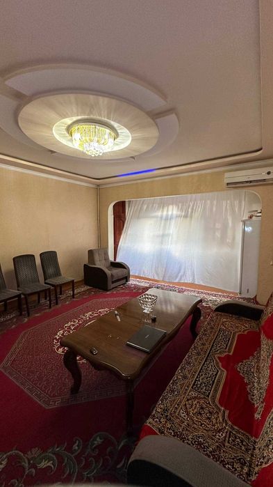 Трехкомнатная квартира на А.Донише