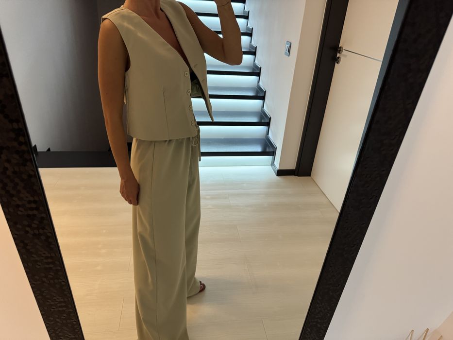 Compleu din doua piese gri